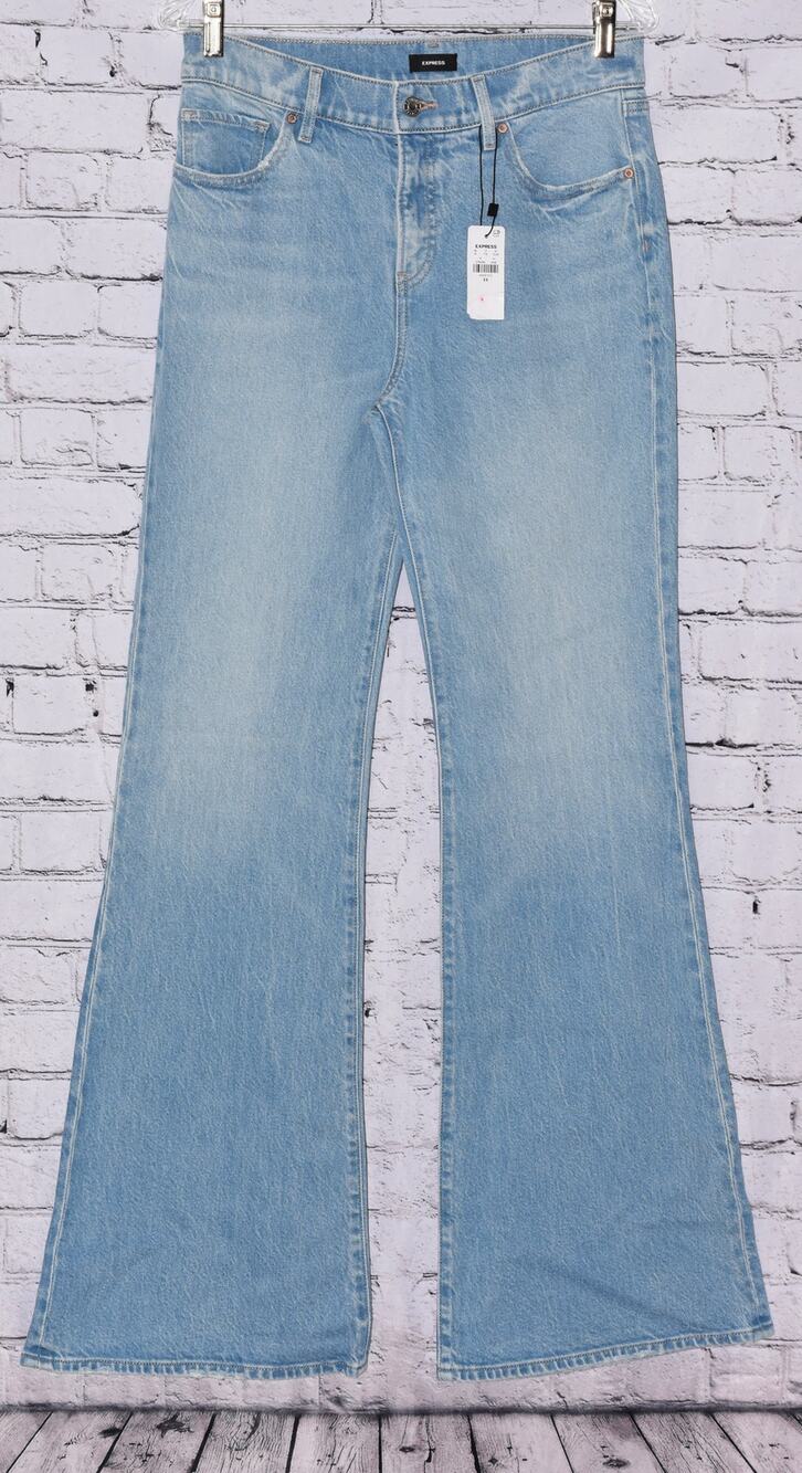 Express Stretch Light Wash Denim 70s Flare Jeans Size 6R NWT